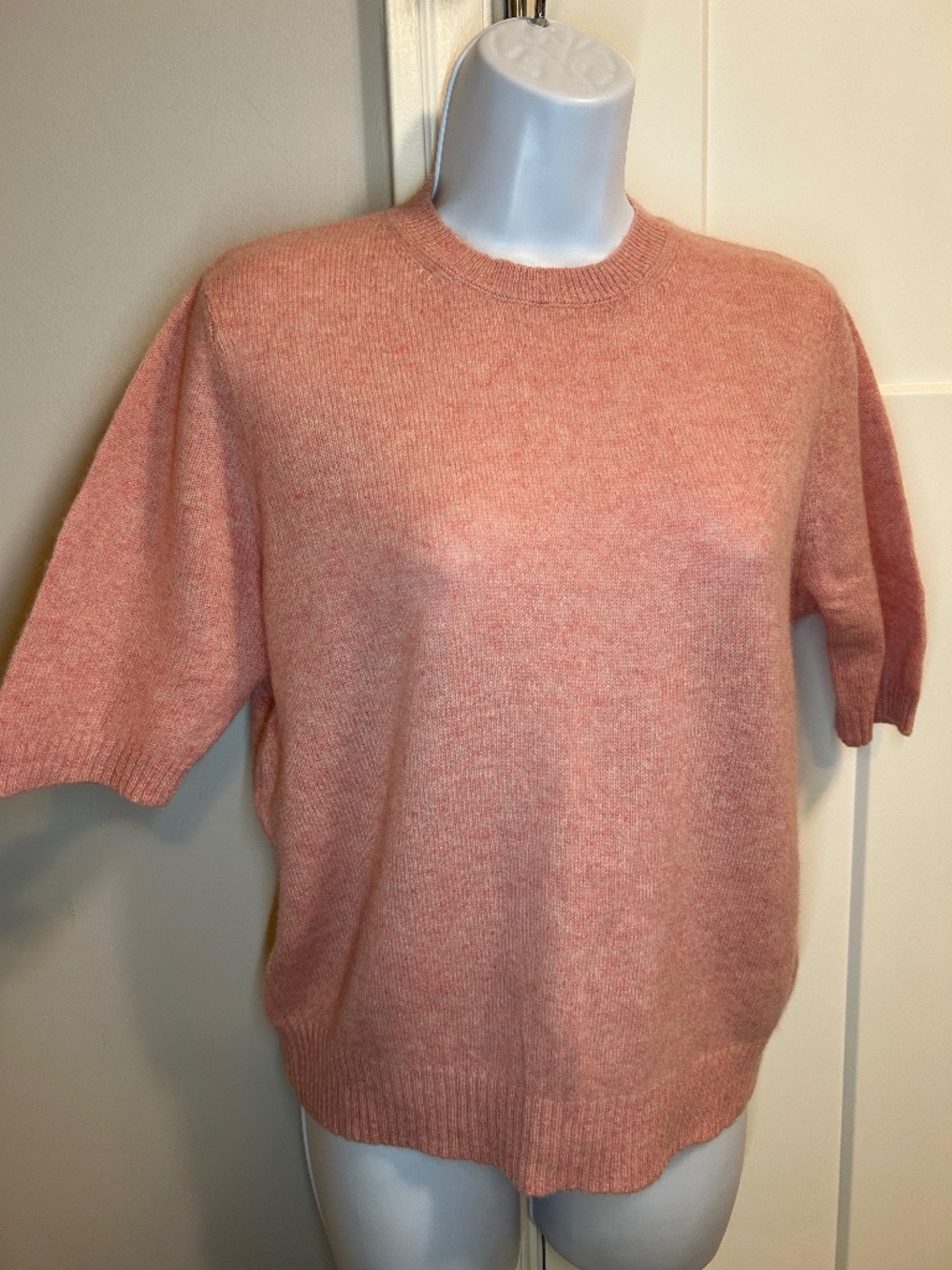 New 100% cashmere short-sleeve sweater Pink Size M